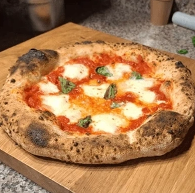 Pizza w Peron Bagry